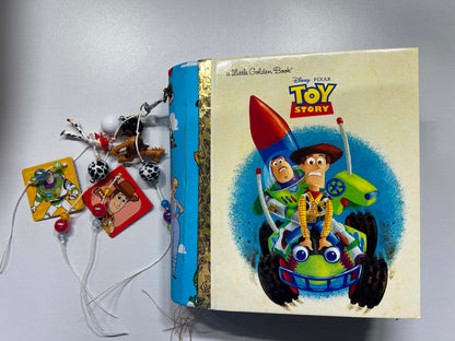 Junk Journal: A Story About Toys